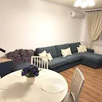 Platinum - Cu 3 Camere, 2 Dormitoare, 2 Bai, Bucatarie Complet Utilata, Living, 2 Balcoane Apartamento *
