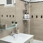 Platinum - Cu 3 Camere, 2 Dormitoare, 2 Bai, Bucatarie Complet Utilata, Living, 2 Balcoane Apartamento Bucareste