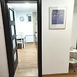 Platinum - Cu 3 Camere, 2 Dormitoare, 2 Bai, Bucatarie Complet Utilata, Living, 2 Balcoane Apartamento Bucareste