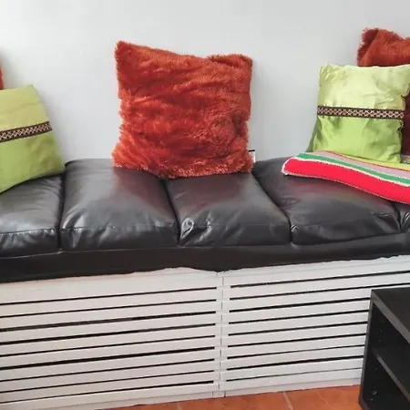 Daire Platinum - Cu 3 Camere, 2 Dormitoare, 2 Bai, Bucatarie Complet Utilata, Living, 2 Balcoane