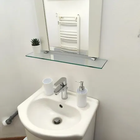 Platinum - Cu 3 Camere, 2 Dormitoare, 2 Bai, Bucatarie Complet Utilata, Living, 2 Balcoane