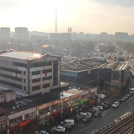 Platinum - Cu 3 Camere, 2 Dormitoare, 2 Bai, Bucatarie Complet Utilata, Living, 2 Balcoane *