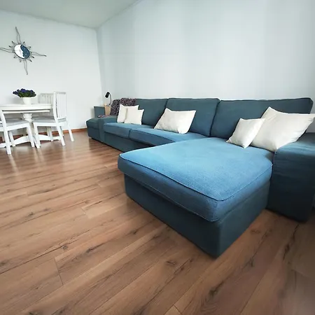 Platinum - Cu 3 Camere, 2 Dormitoare, 2 Bai, Bucatarie Complet Utilata, Living, 2 Balcoane Daire *