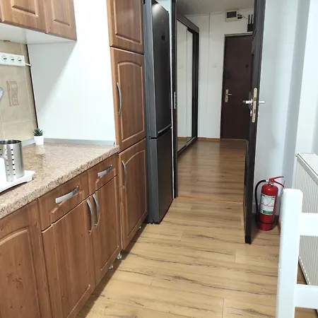 Platinum - Cu 3 Camere, 2 Dormitoare, 2 Bai, Bucatarie Complet Utilata, Living, 2 Balcoane Daire