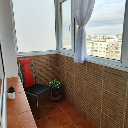 Platinum - Cu 3 Camere, 2 Dormitoare, 2 Bai, Bucatarie Complet Utilata, Living, 2 Balcoane Βουκουρέστι