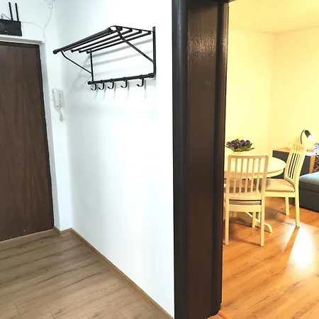 Appartement Platinum - Cu 3 Camere, 2 Dormitoare, 2 Bai, Bucatarie Complet Utilata, Living, 2 Balcoane