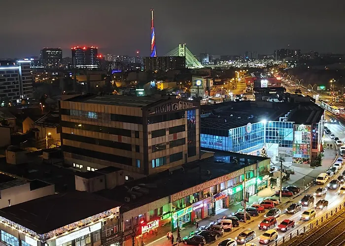 Platinum - Cu 3 Camere, 2 Dormitoare, 2 Bai, Bucatarie Complet Utilata, Living, 2 Balcoane *