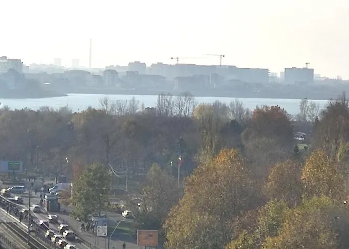 Апартаменты Platinum - Cu 3 Camere, 2 Dormitoare, 2 Bai, Bucatarie Complet Utilata, Living, 2 Balcoane *