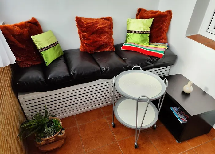 Apartmán Platinum - Cu 3 Camere, 2 Dormitoare, 2 Bai, Bucatarie Complet Utilata, Living, 2 Balcoane *