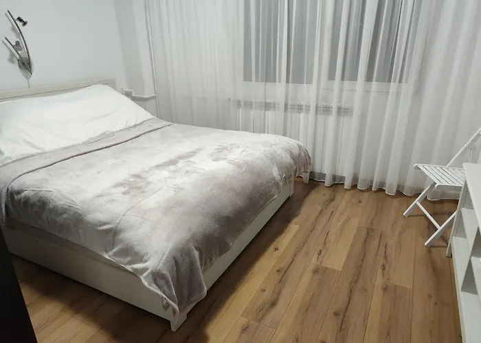 Platinum - Cu 3 Camere, 2 Dormitoare, 2 Bai, Bucatarie Complet Utilata, Living, 2 Balcoane *