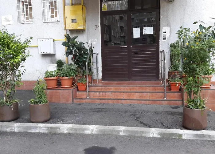 Platinum - Cu 3 Camere, 2 Dormitoare, 2 Bai, Bucatarie Complet Utilata, Living, 2 Balcoane