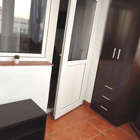Platinum - Cu 3 Camere, 2 Dormitoare, 2 Bai, Bucatarie Complet Utilata, Living, 2 Balcoane Apartamento
