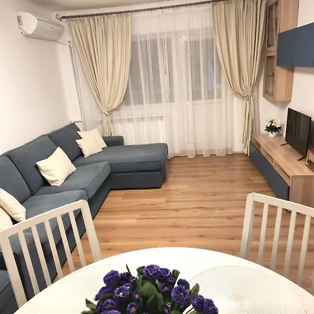 Apartamento Platinum - Cu 3 Camere, 2 Dormitoare, 2 Bai, Bucatarie Complet Utilata, Living, 2 Balcoane *