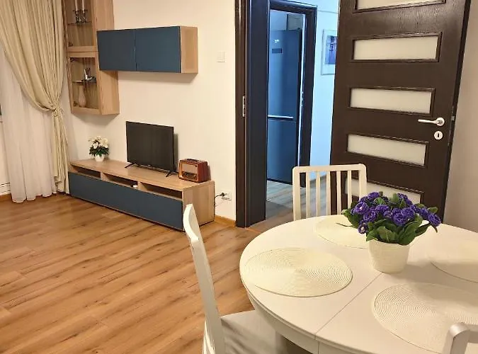Platinum - Cu 3 Camere, 2 Dormitoare, 2 Bai, Bucatarie Complet Utilata, Living, 2 Balcoane * Bukareszt