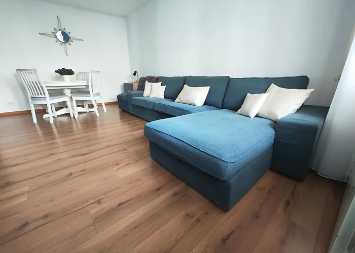 Platinum - Cu 3 Camere, 2 Dormitoare, 2 Bai, Bucatarie Complet Utilata, Living, 2 Balcoane דירה *