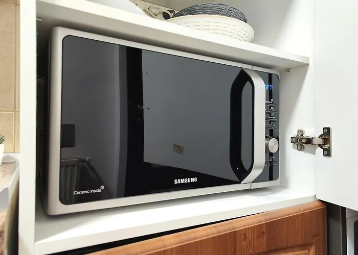 Platinum - Cu 3 Camere, 2 Dormitoare, 2 Bai, Bucatarie Complet Utilata, Living, 2 Balcoane Bukareszt