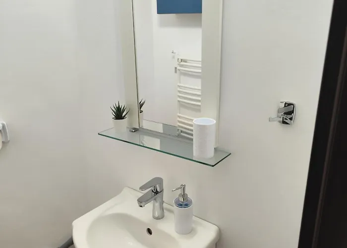 Platinum - Cu 3 Camere, 2 Dormitoare, 2 Bai, Bucatarie Complet Utilata, Living, 2 Balcoane *