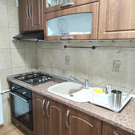 Apartment Platinum - Cu 3 Camere, 2 Dormitoare, 2 Bai, Bucatarie Complet Utilata, Living, 2 Balcoane